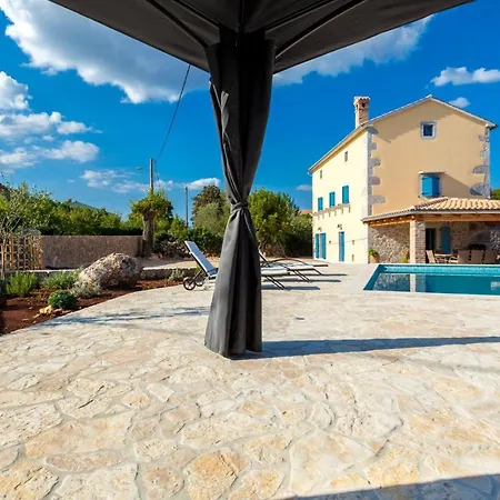 Villa Lusa